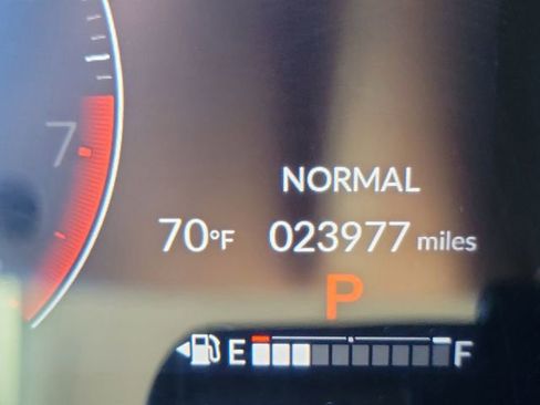 Certified 2023 Honda HR-V LX image 24