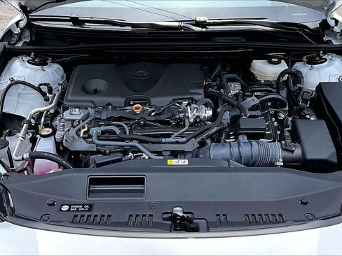 Used 2025 Toyota Camry LE FWD image 30