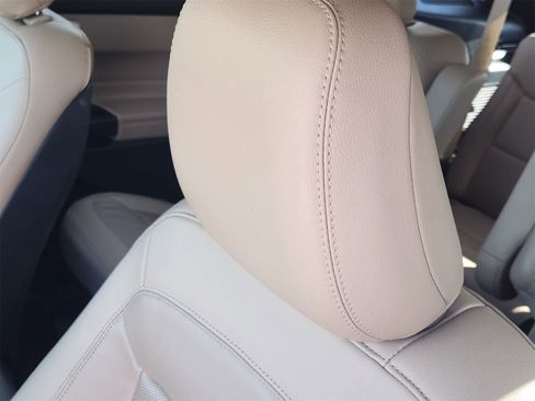 Used 2020 Ford Explorer Limited image 15