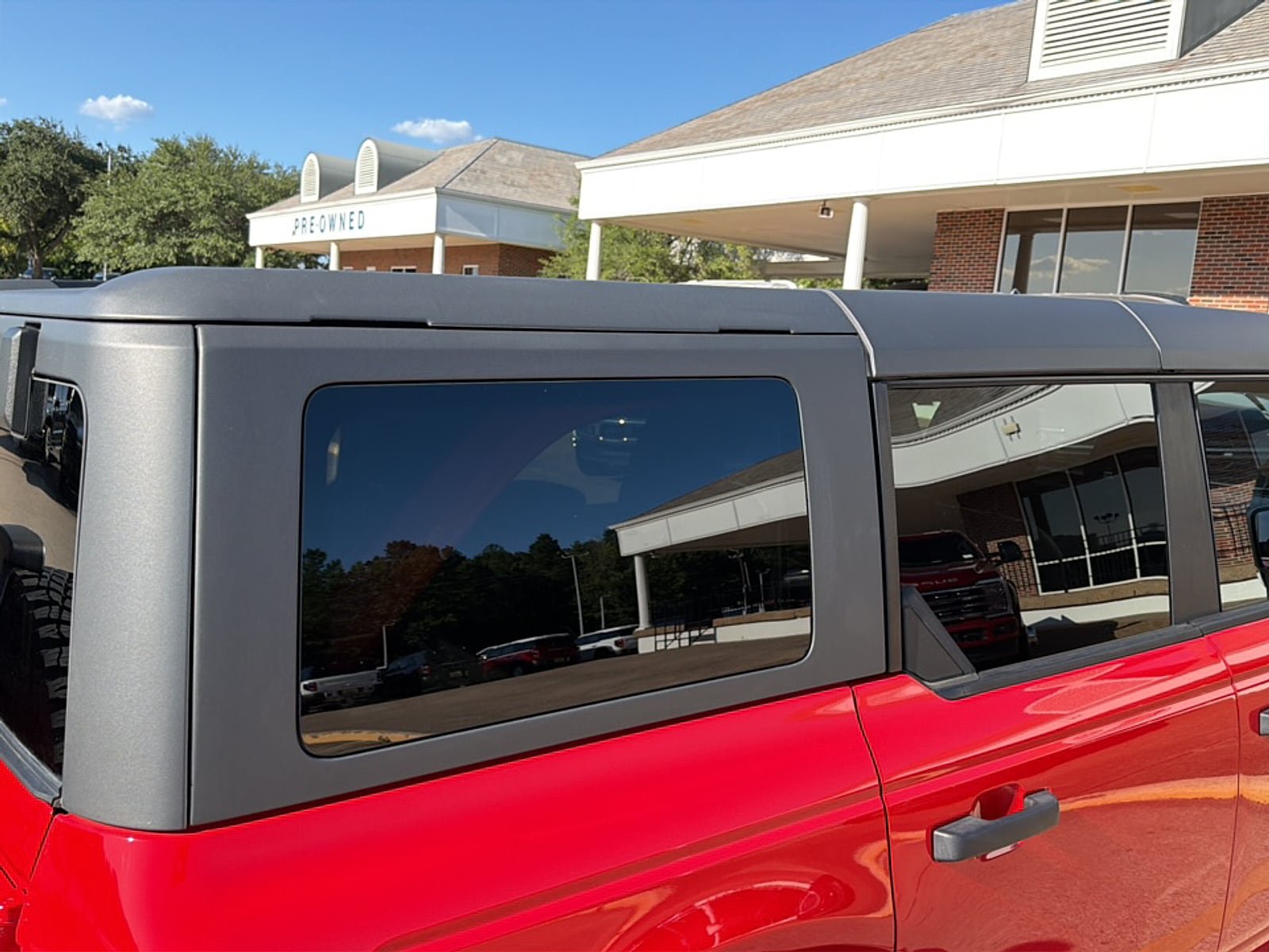 Used 2022 Ford Bronco Big Bend w/ Sasquatch Package AWD/4WD image 13
