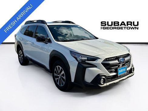 Used 2024 Subaru Outback Premium AWD/4WD image 1