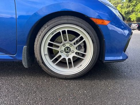 Used 2018 Honda Civic Si image 11