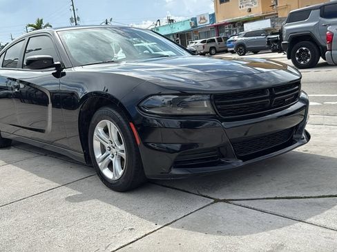 Used 2022 Dodge Charger SXT w/ Leather Interior Group RWD image 15