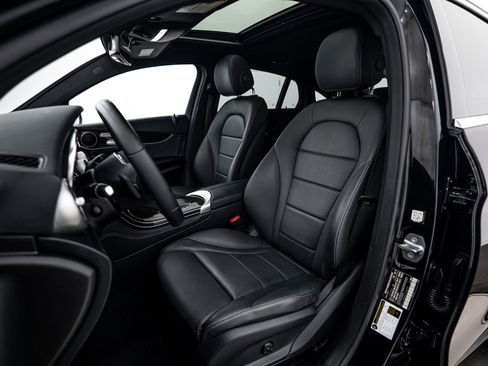 Used 2020 Mercedes-Benz GLC 300 4MATIC Coupe image 14