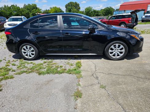 Used 2023 Toyota Corolla LE FWD image 16