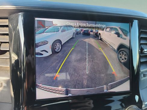 Used 2024 RAM 1500 Laramie image 28