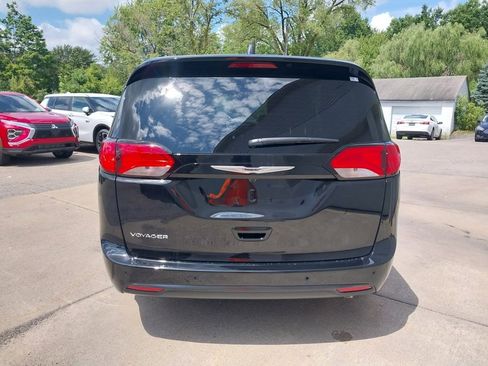 New 2026 Chrysler Voyager LX image 6