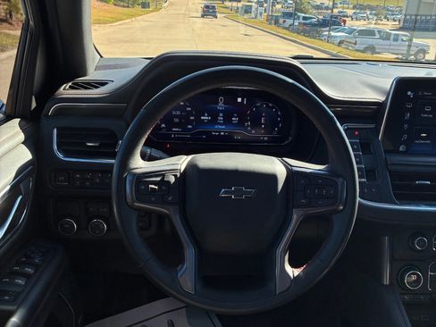 Used 2022 Chevrolet Tahoe RST w/ Luxury Package image 35