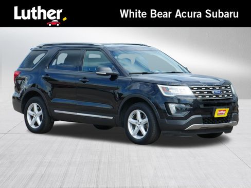 Used 2016 Ford Explorer XLT w/ Equipment Group 201A AWD/4WD image 1