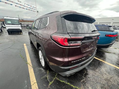 Used 2026 GMC Acadia Elevation w/ Elevation Premium Package AWD/4WD image 3
