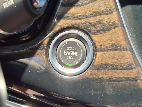 Certified 2020 Cadillac XT6 Premium Luxury FWD image 14