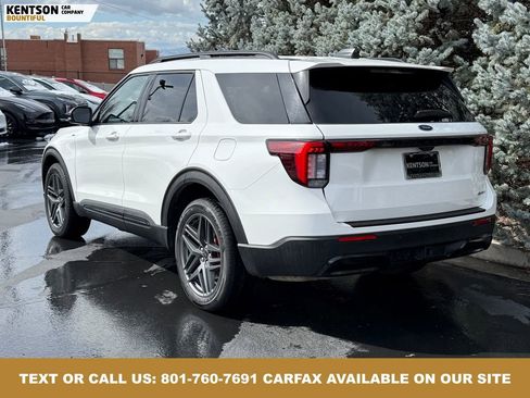 Used 2025 Ford Explorer ST-Line w/ ST-Line Street Pack image 6