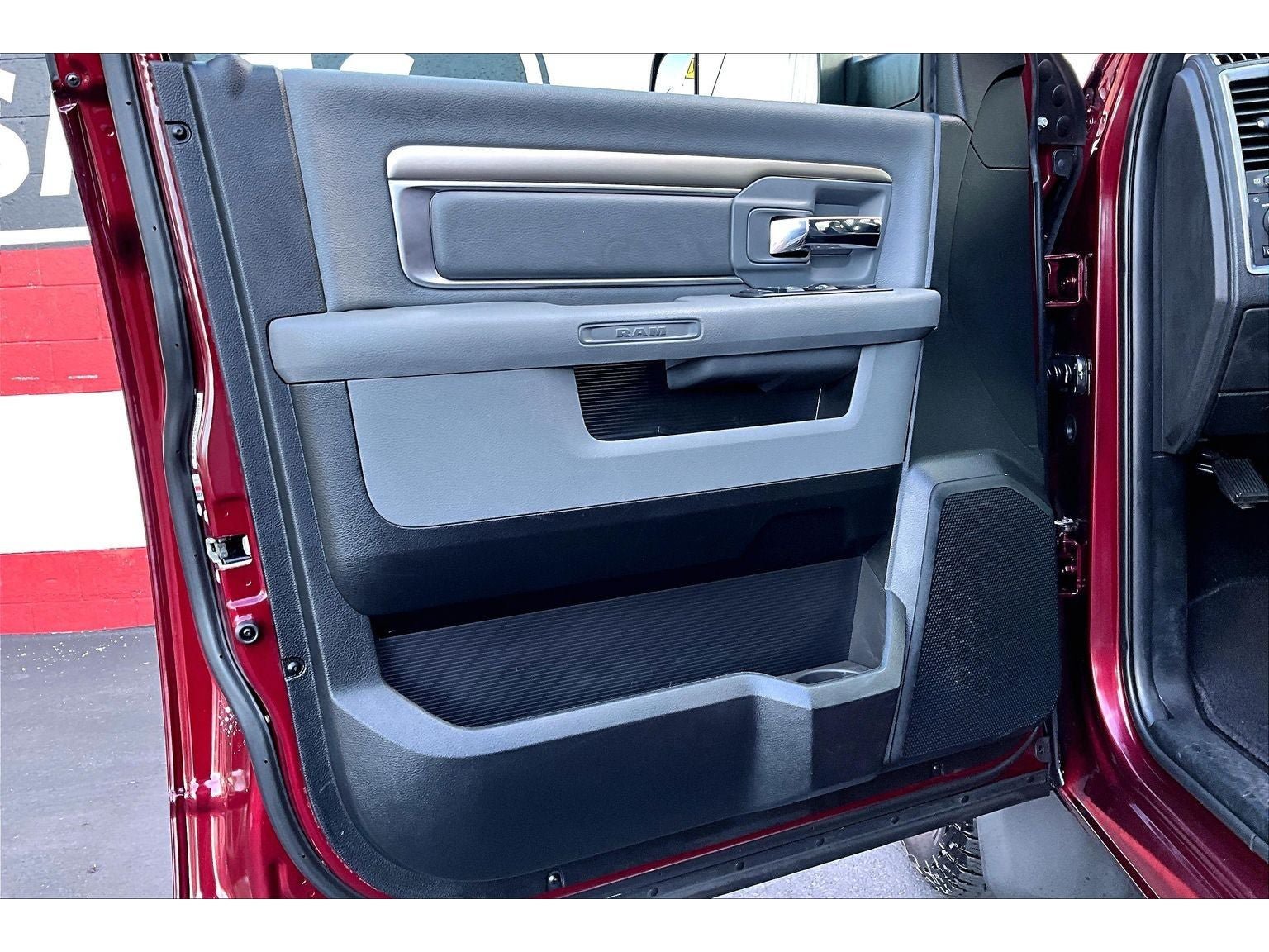 Used 2017 RAM 1500 Big Horn AWD/4WD image 18