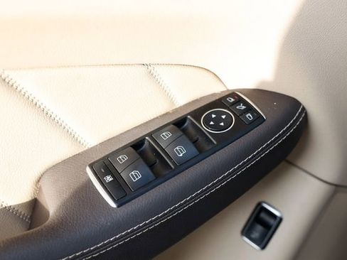 Used 2016 Mercedes-Benz GL 450 4MATIC image 46