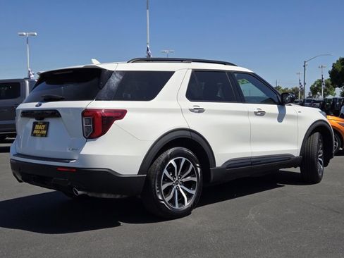 Certified 2022 Ford Explorer ST-Line w/ Class IV Trailer Tow Package AWD/4WD image 4