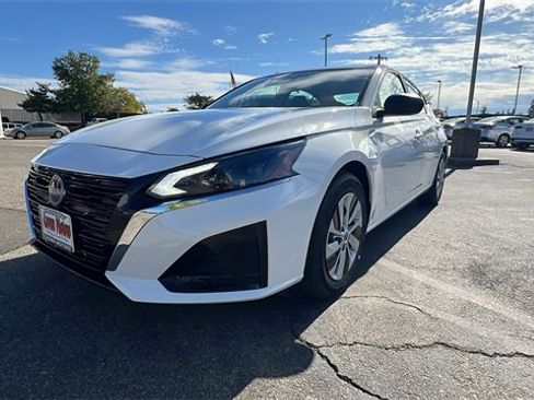 New 2025 Nissan Altima 2.5 S image 10