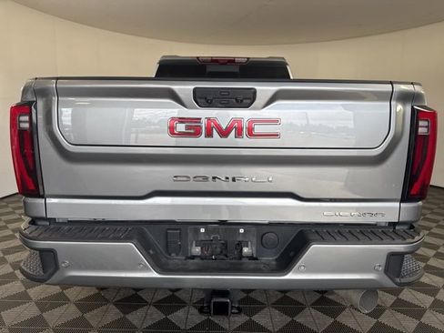 Used 2024 GMC Sierra 2500 Denali w/ Technology Package image 23