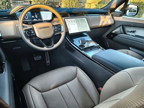 New 2026 Land Rover Range Rover Sport Dynamic SE image 13