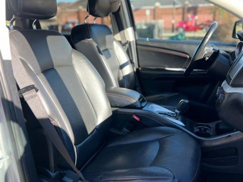Used 2017 Dodge Journey GT w/ Driver Convenience Group image 23