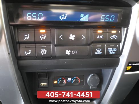 Used 2022 Toyota 4Runner Limited AWD/4WD image 18