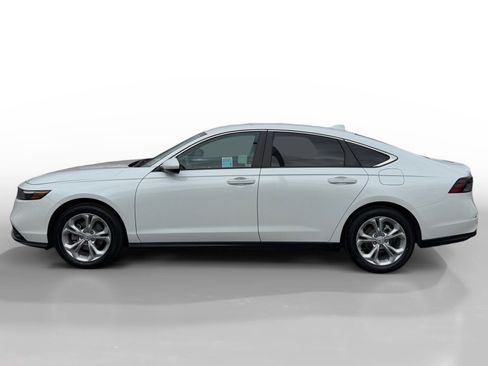 Certified 2023 Honda Accord LX image 2