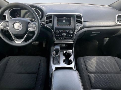 Certified 2018 Jeep Grand Cherokee Laredo image 9