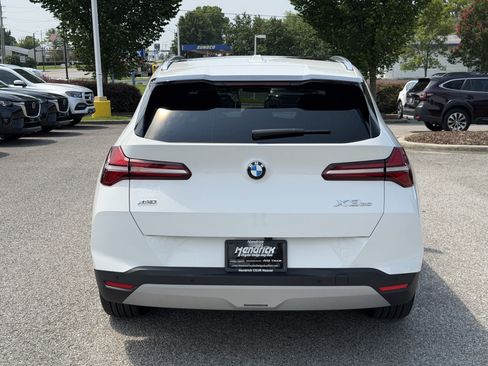 Used 2025 BMW X3 xDrive30i w/ Premium Package AWD/4WD image 8