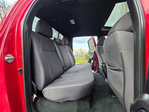 Used 2016 Toyota Tacoma TRD Off-Road w/ Premium & Technology Package image 57