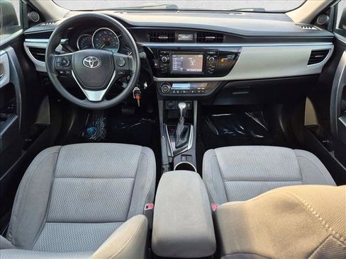 Used 2015 Toyota Corolla LE FWD image 15