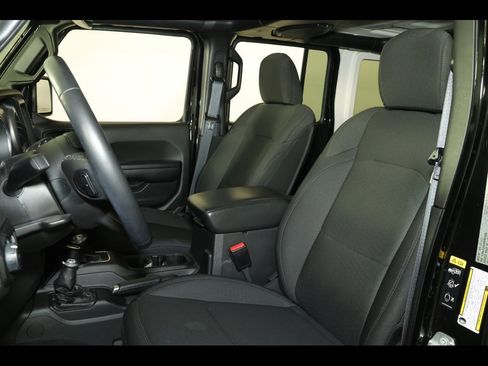 Used 2021 Jeep Wrangler Unlimited Sport image 19