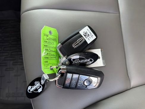 Certified 2023 Lincoln Corsair AWD image 33