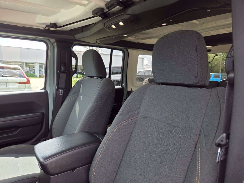 Used 2024 Jeep Wrangler Unlimited Sport AWD/4WD image 28