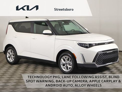 Used 2024 Kia Soul LX w/ Option Group 015 FWD image 1
