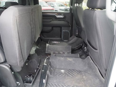 Used 2024 Chevrolet Silverado 2500 LT image 26