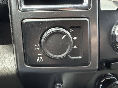 Used 2015 Ford F150 XLT w/ Equipment Group 302A Luxury image 13