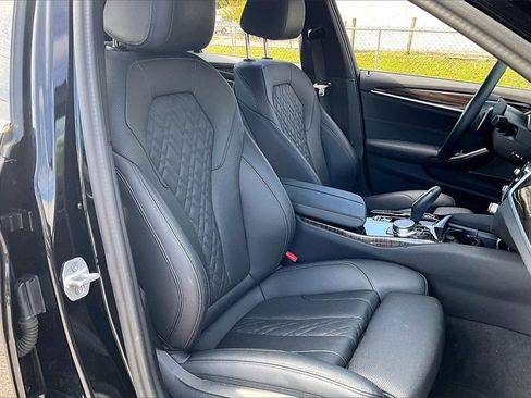 Used 2023 BMW 530i 530i w/ Premium Package image 26