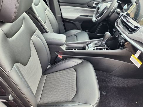 New 2026 Jeep Compass Latitude image 10