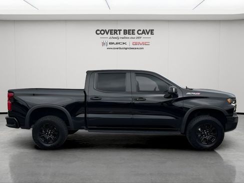 Used 2023 Chevrolet Silverado 1500 ZR2 w/ Technology Package image 11