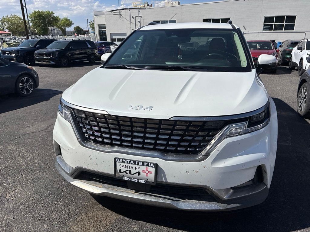 Used 2024 Kia Carnival SX FWD image 3