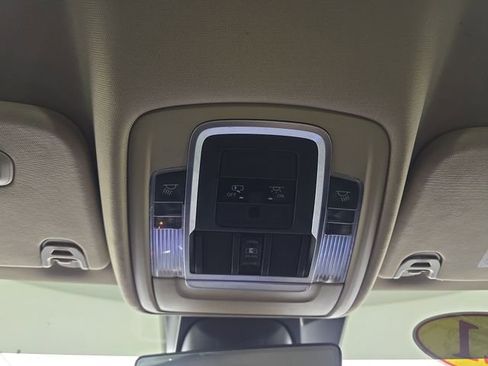 Used 2021 RAM 1500 Laramie w/ Off Road Group image 27