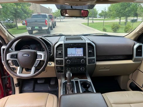 Used 2018 Ford F150 Lariat RWD image 12