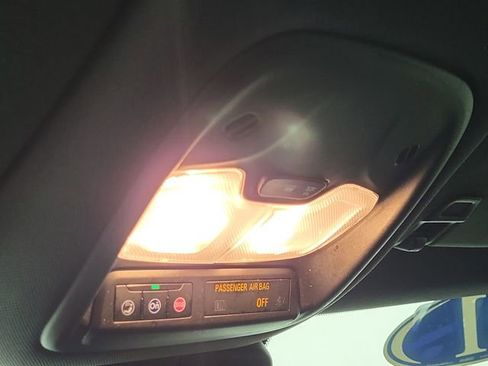 Used 2021 Chevrolet TrailBlazer RS w/ Technology Package image 29