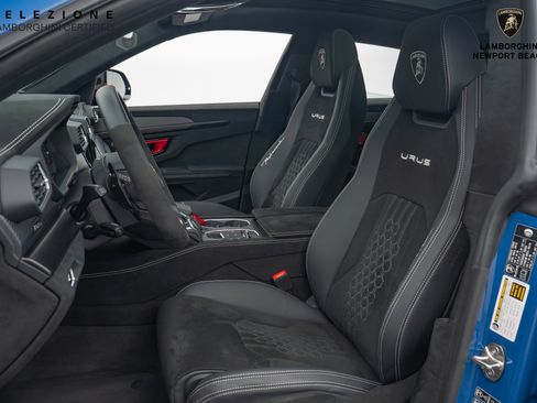 Used 2024 Lamborghini Urus Performante image 25