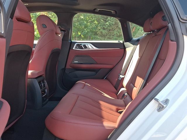 New 2026 BMW 430i xDrive w/ M Sport Package AWD/4WD image 9