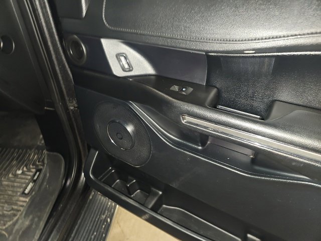 Used 2020 Ford Expedition XLT w/ Equipment Group 202A RWD image 23