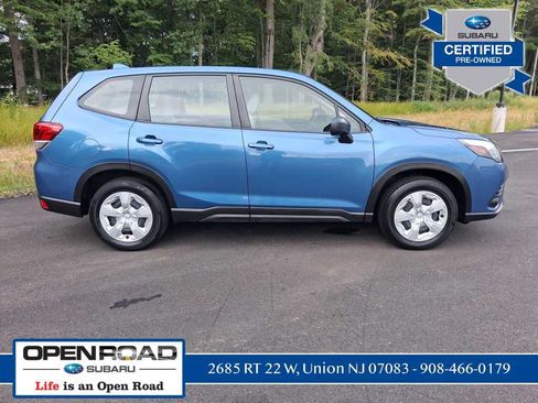 Used 2023 Subaru Forester AWD/4WD image 2