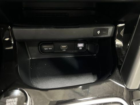 Used 2023 Kia Seltos SX w/ SX Sunroof Package AWD/4WD image 25