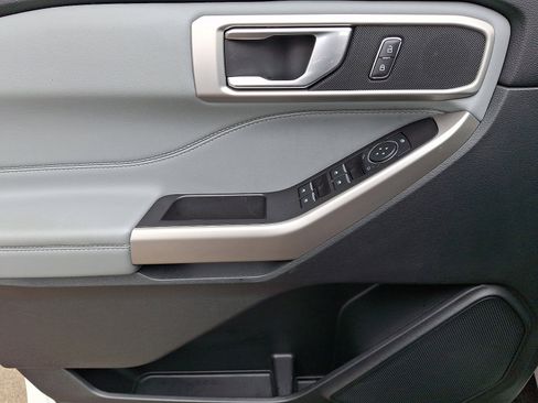 Certified 2023 Ford Explorer XLT w/ Equipment Group 202A image 15