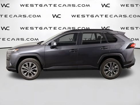 Used 2023 Toyota RAV4 XLE Premium FWD image 5