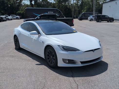 Used 2019 Tesla Model S Performance AWD/4WD image 2